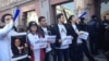 Обращение европейских защитников памятников к властям отказаться от затеи строительства «архитектурного гиганта», который «угрожает облику исторической части Тбилиси» с воодушевлением встретили грузинские противники проекта