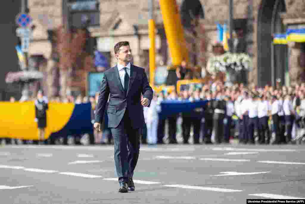 Ukrainian President Volodymyr Zelenskiy arrives to watch the Independence Day parade in Kyiv. 