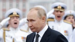 Vladimir Putin la Sankt Petersburg în 31 iulie 2022, la sărbătorirea Zilei Forțelor Navale.
