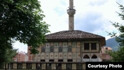 Шарената џамија во Тетово.