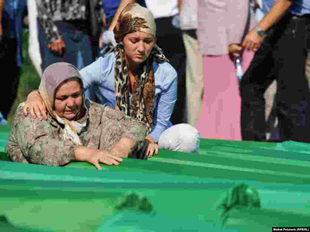 Srebrenica, 11.07.2011. Foto: RSE / Midhat Poturović
