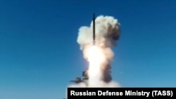 Запуск російської ракети «Калібр» із моря, фото ілюстративне