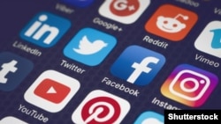 Od većih svetskih internet kompanija, svoje predstavnike u Srbiji su do sada imenovali Google i Viber.