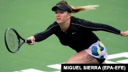 Світоліна перемогла суперницю у двох сетах