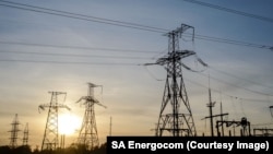 Energocom a semnat contracte cu trei companii din România, care vor livra o cantitate mai mare de energie electrică la prețuri plafonate. Este vorba de Nuclearelectrica, Hidroelectrica și D. Trading.