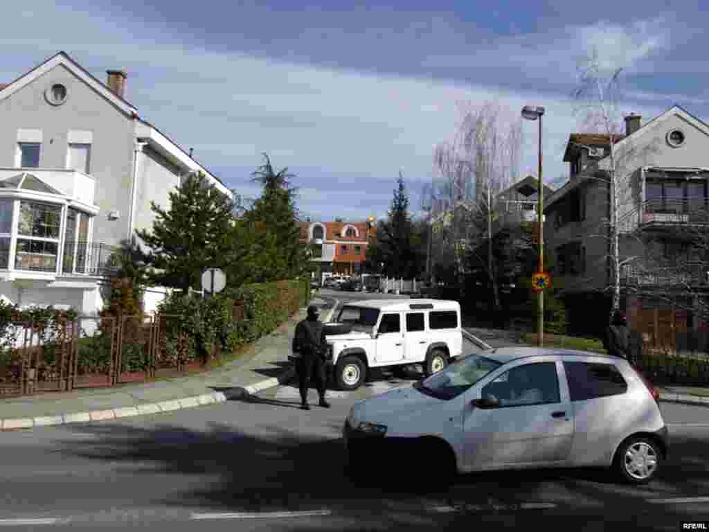 Policija je u Beogradu još jednom pretresla kuću haškog optuženika Ratka Mladića, ali najtraženiji bjegunac ni ovoga puta nije pronađen, 23.02.2010. Foto: Vesna Anđić