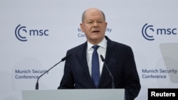 Олаф Шольц во время выступления на конференции по безопасности, Мюнхен, 15 февраля 2025 года
