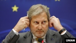 Єврокомісар Ган відвідає Україну