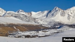 Кумтор.