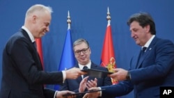 Потпишување на договорот за соработка меѓу Србија и Унгарија во областа на одбраната, Белград, 1 април 2025 година.