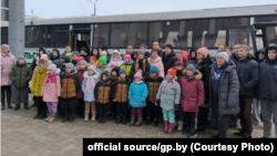 Ukrain çagalarynyň azyndan 2444 sanysy Belarusa äkidildi.