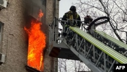 Наслідки російської атаки на Київ 1 січня. За даними міської влади, загалом у Печерському районі столиці внаслідок падіння уламків зазнали пошкоджень 17 будівель
