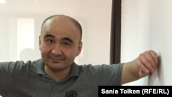Гражданский активист Макс Бокаев в суде по его делу. Атырау, 18 ноября 2016 года.