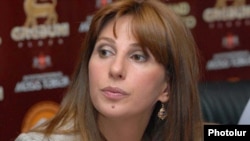 Заруи Постанджян